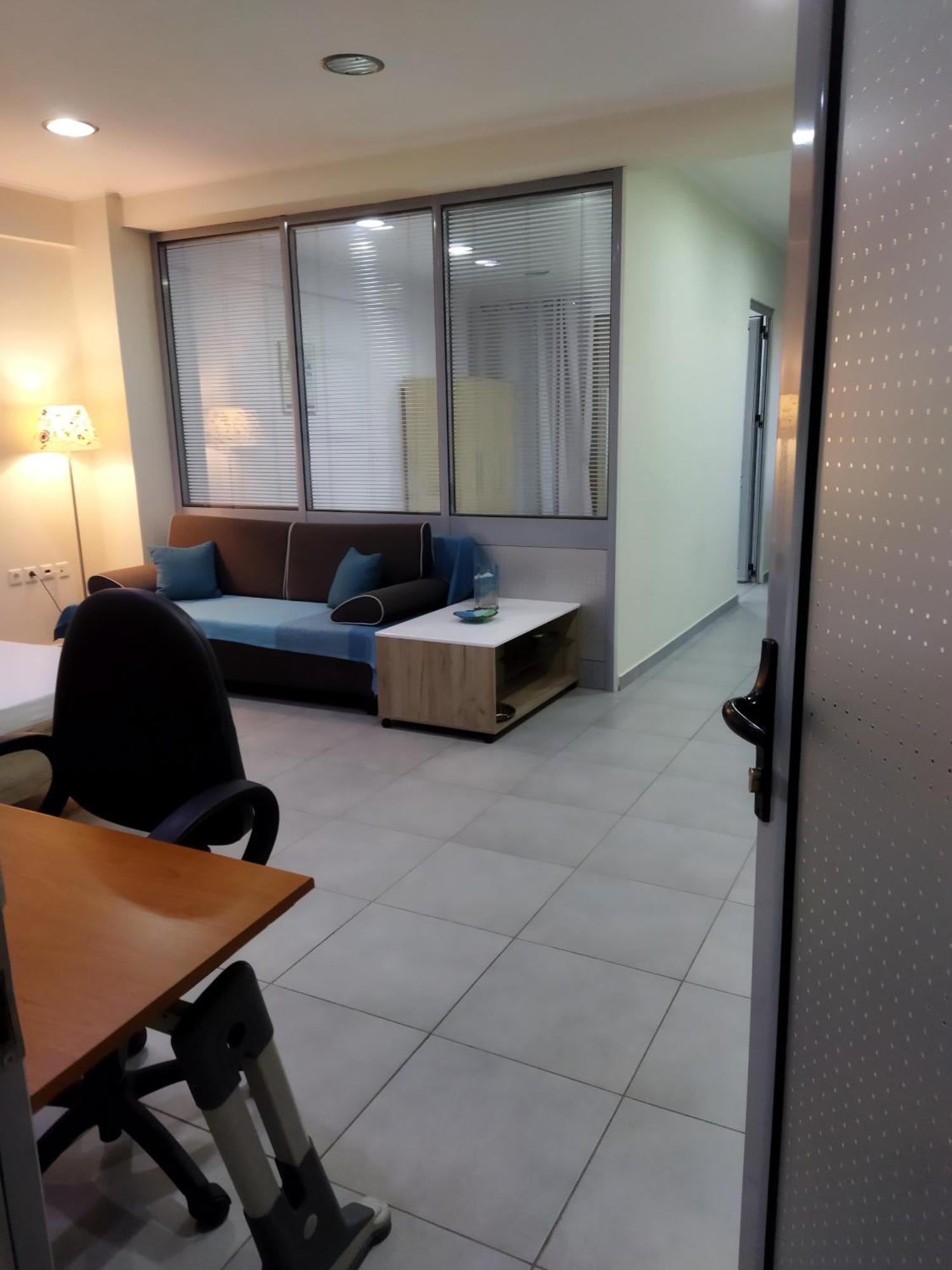 Cozy Apartment Near To The Airport Kouvarás Exteriör bild